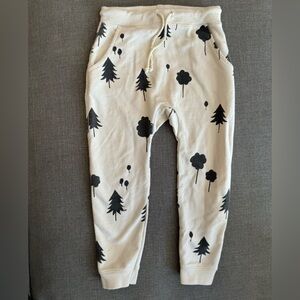 Joggers- Rylee + Cru/ 4-5/ cream, trees/ EUC